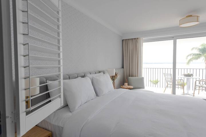 Room 42 of 84