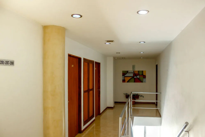 hotel_rooms