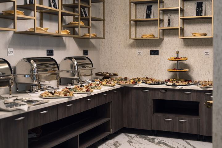 Dining 159 of 168