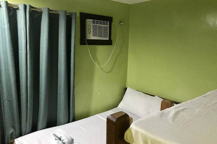 Room 9 of 24