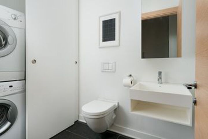 Room 4 of 22