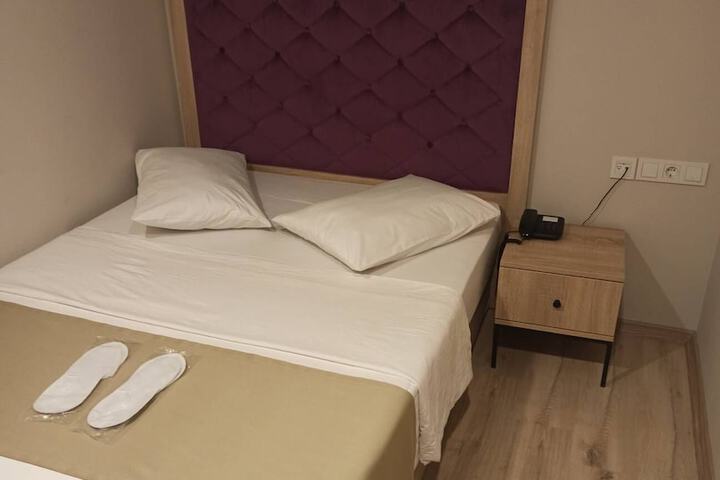 Room 13 of 62