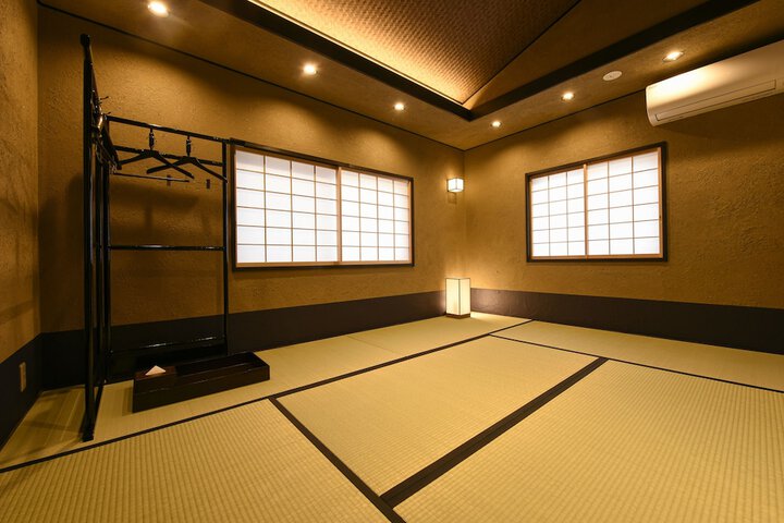 Room 5 of 52
