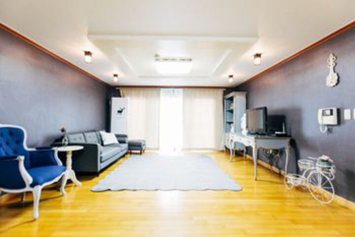 Antique Cozy TJ house in Hongdae