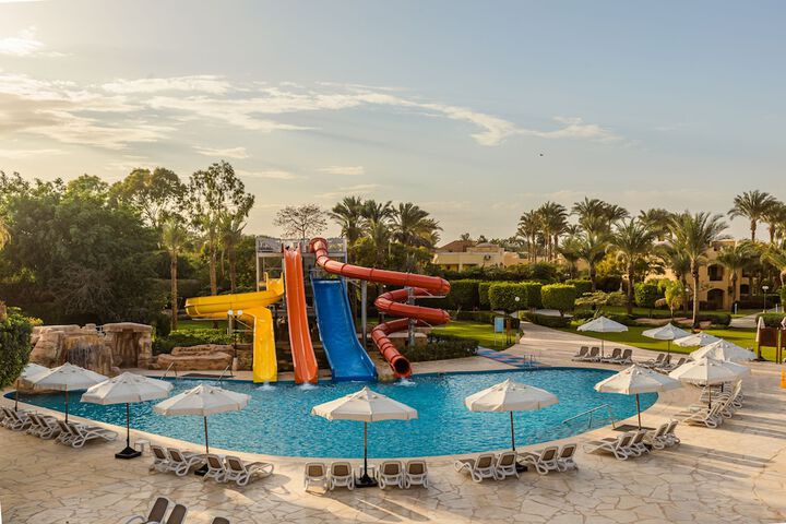 Pool Hotel