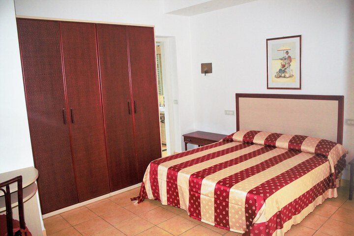Room 7 of 54