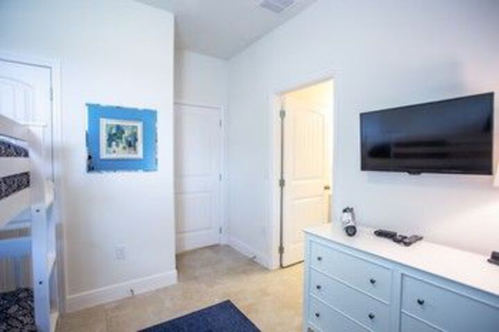 Room 15 of 29