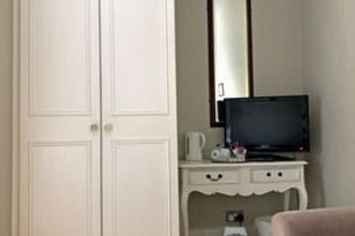 Room 57 of 109