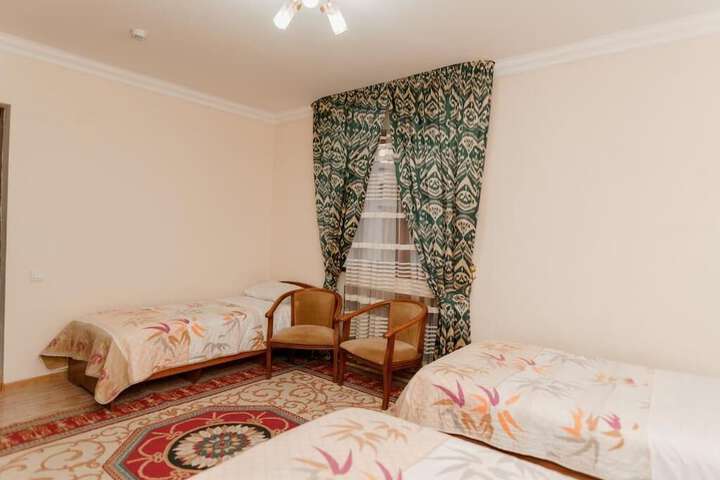 Room 5 of 20