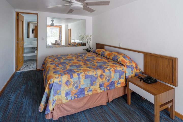Room 15 of 42