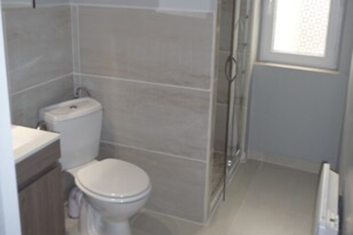 Room 3 of 27