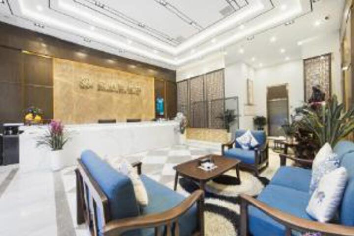 Saint Nado Hotel (Longxin Central Avenue Branch Tongnan District)