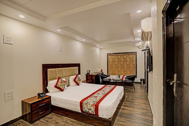 Room 40 of 65
