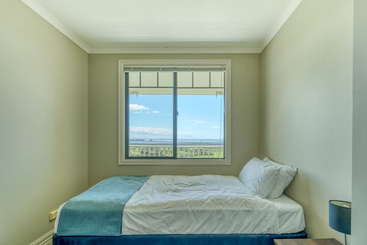 Room 12 of 73