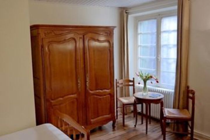 Room 15 of 44