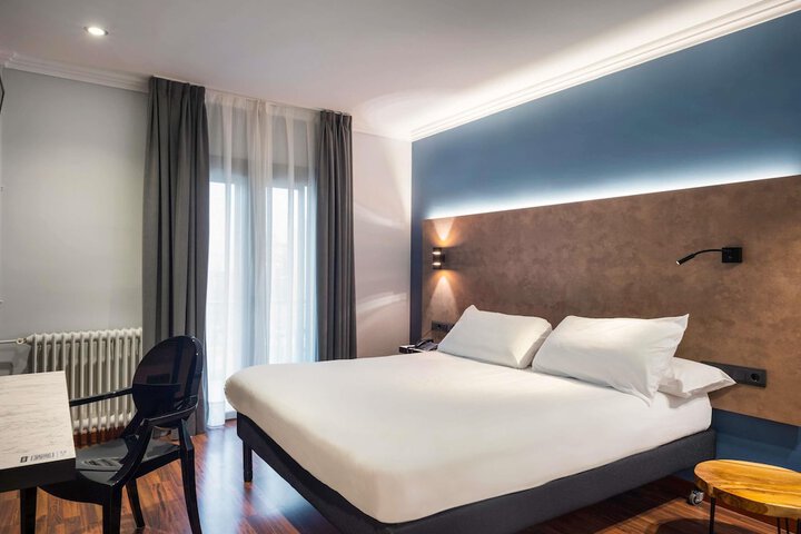 Room 43 of 108