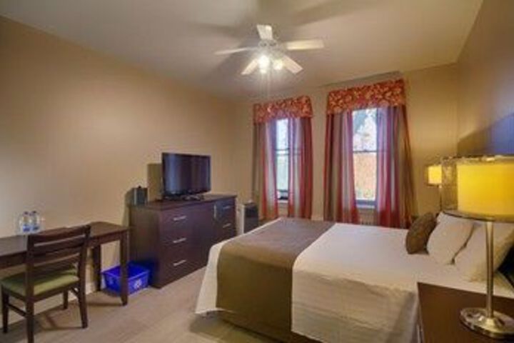 Room 6 of 24