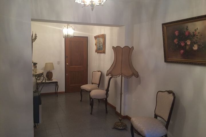 Room 7 of 9