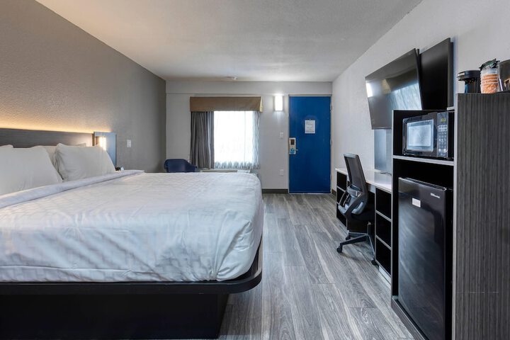 Room 41 of 81