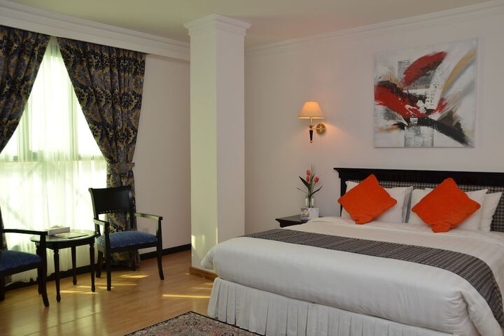 Room 12 of 47