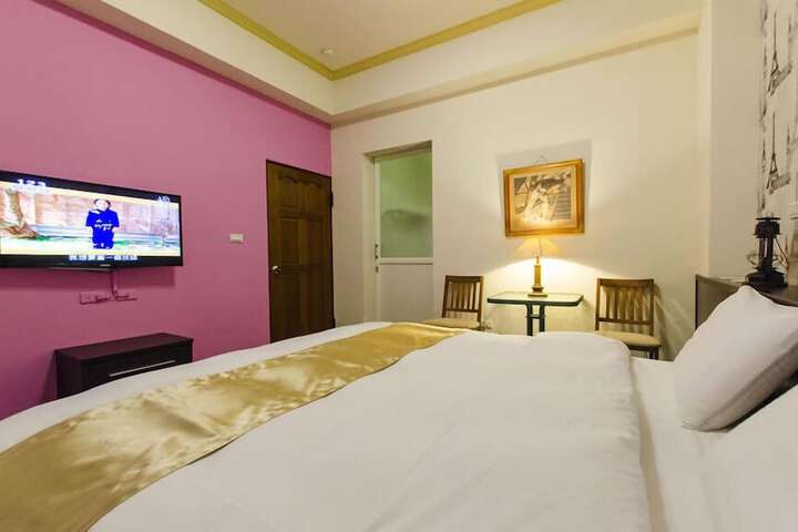 Room 15 of 29