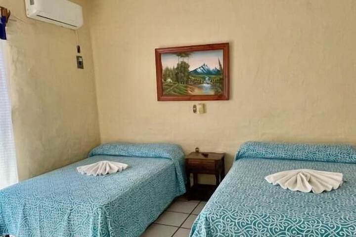 Room 6 of 17