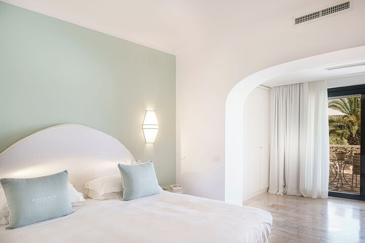 Room 25 of 152