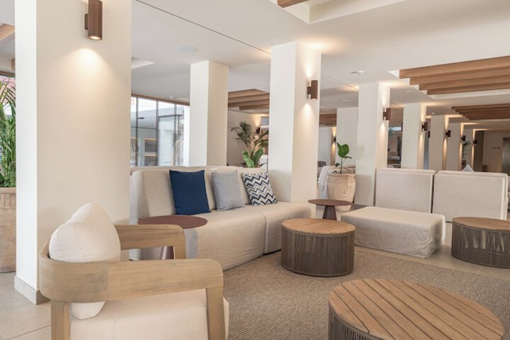 Hotel Interior 6 of 146