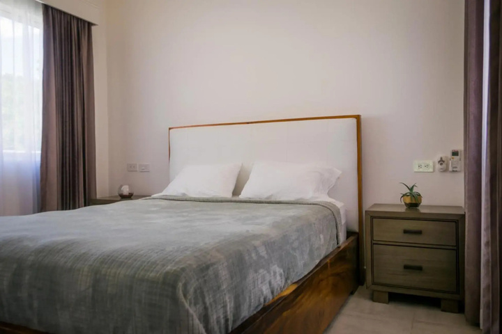 Room 4 of 22