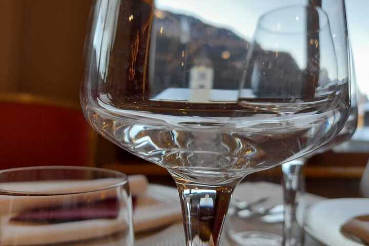 Dining 42 of 52