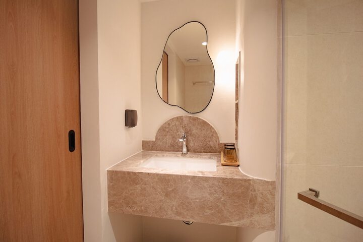 Room 54 of 59
