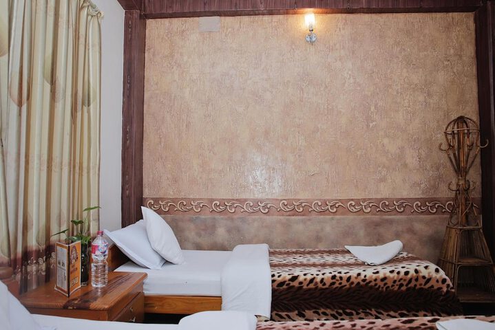 Room 10 of 49