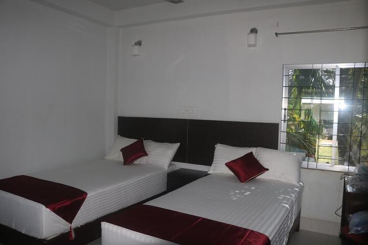 Room 6 of 38