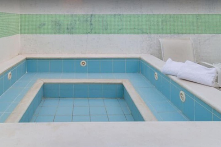 Pool 55 of 116