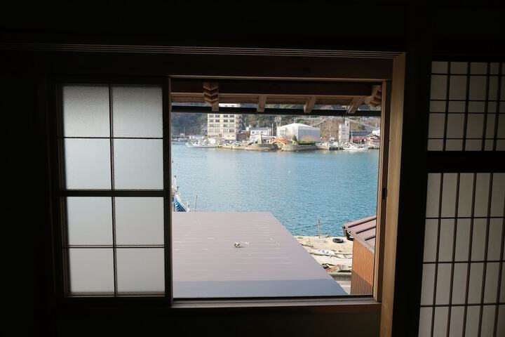 Room 20 of 48