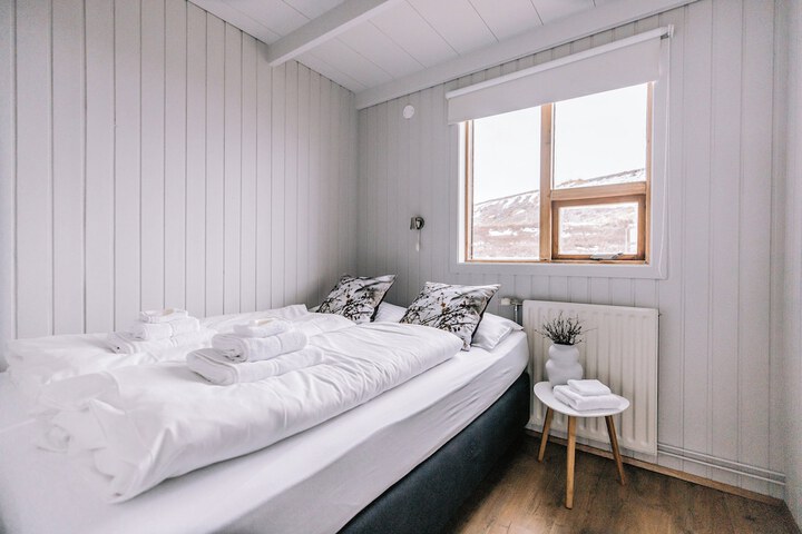 Room 10 of 52
