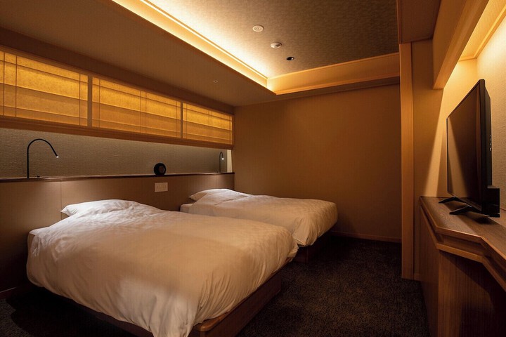 Room 30 of 79