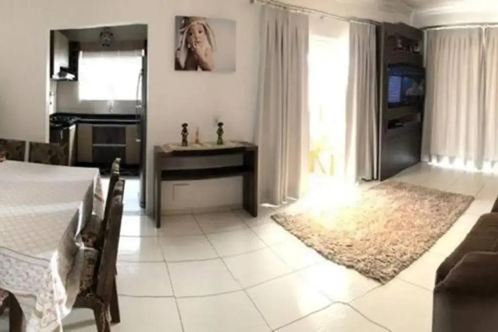 Room 4 of 14