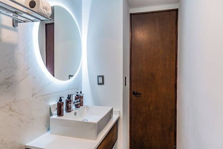 Room 301 of 329