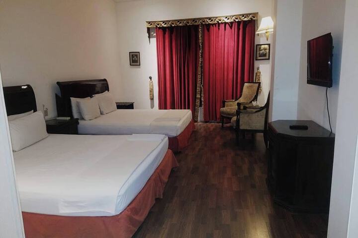 Room 11 of 26