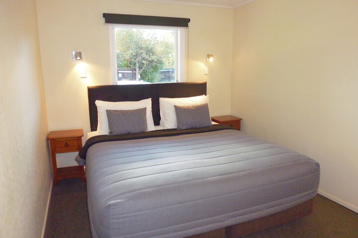 Room 5 of 42