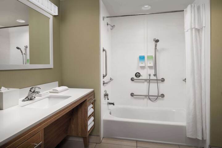 Bathroom shower