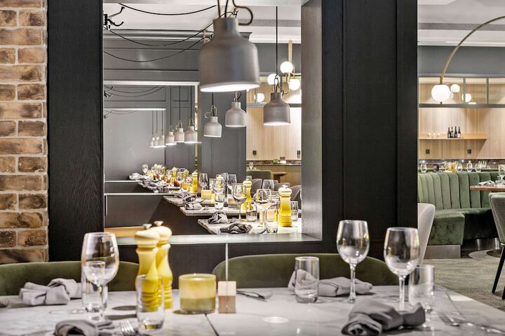 Dining 84 of 117