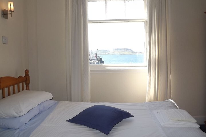 Room 8 of 52