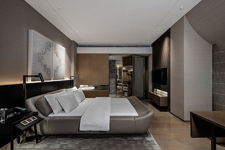 Room 9 of 55