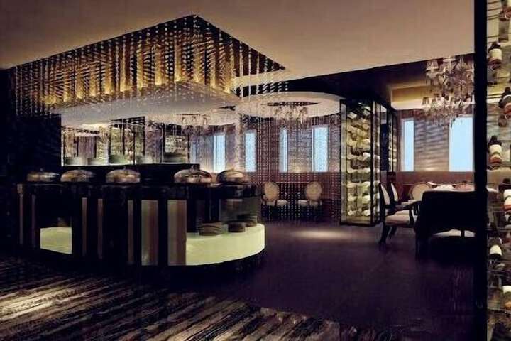 Lounge 6 of 7