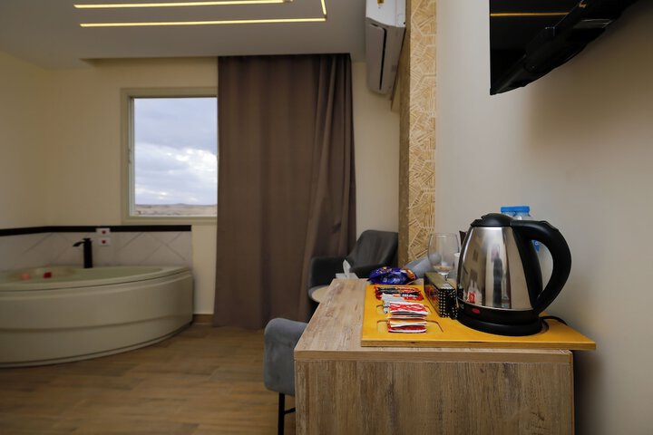 Breakfast/Coffee Service 112 of 177