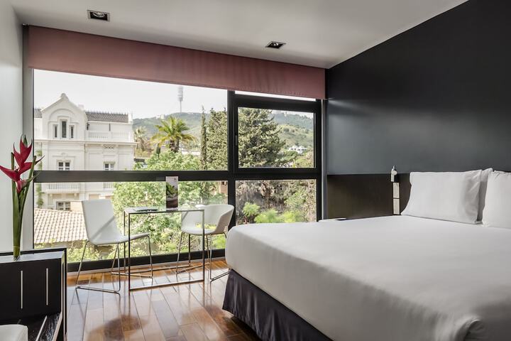 Room 21 of 61