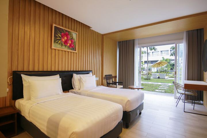 Room 10 of 73