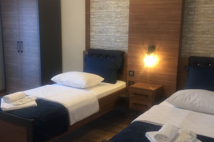 Room 17 of 45